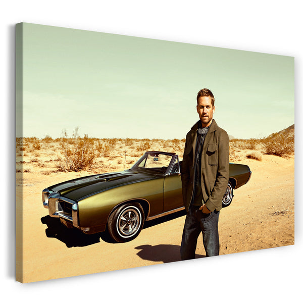 Leinwandbild Paul Walker in Wüste vor amerikanischem Cabrio