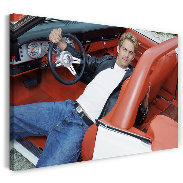 Leinwandbild Paul Walker lässig liegend in weissem Cabrio rotes Leder