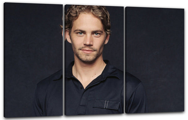 Leinwandbild Junger Paul Walker blaues Satin-Hemd und Hintergrund