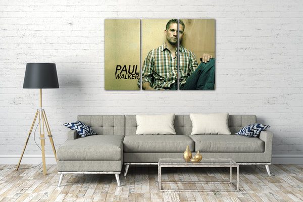 Leinwandbild Paul Walker cooler Blick sitzend an gelber Wand
