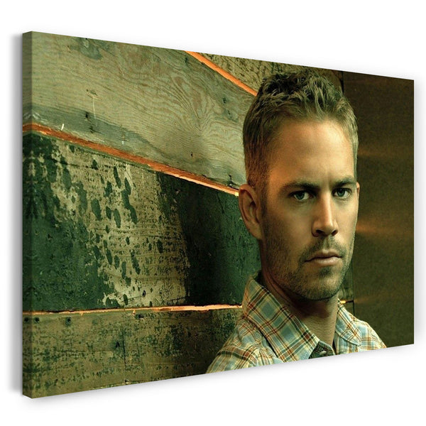 Leinwandbild Paul Walker cooler harter Blick vor Holzwand