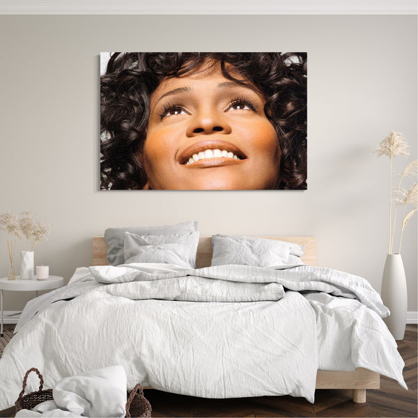 Leinwandbild Whitney Houston in den Himmel schauend anumtig hoffnungsvoll