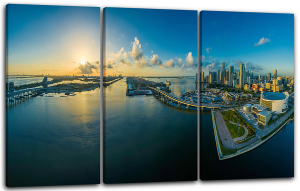 Leinwandbild Panorama Skyline Mega-City Hafen Hochhäuser Meer Gebäude Sonne