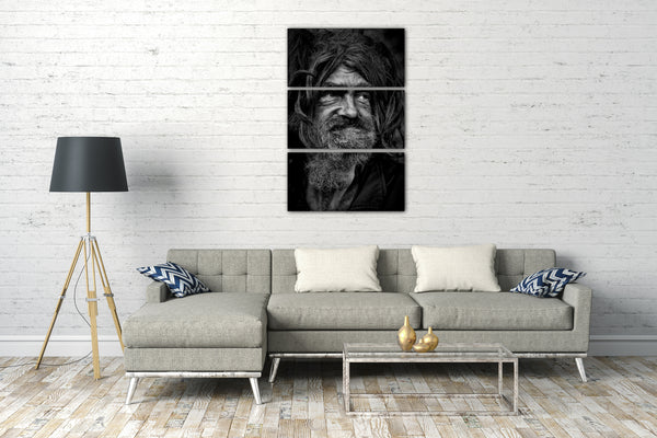 Leinwandbild Portrait alter Mann Obdachloser mit Bart, charismatisch, schwarz-weiß