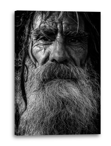 Leinwandbild schwarz-weiß Portrait alter bärtiger Mann Furchen im Gesicht