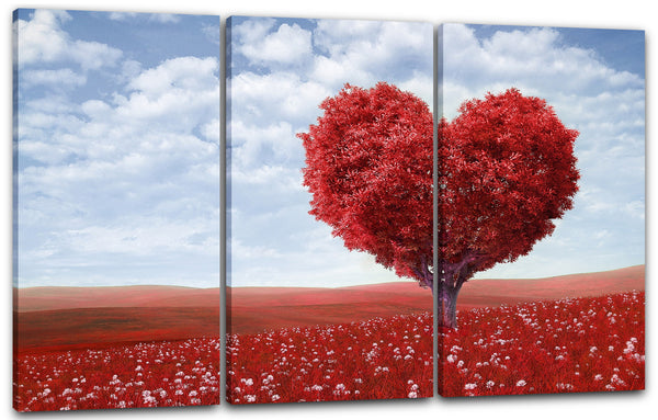 Leinwandbild roter Baum mit Herzforn in roter Blumenlandschaft