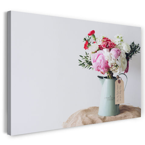 Leinwandbild Blumenbilder Blumenstrauß in hellgrüner Vase auf Tisch mit Leinentuch