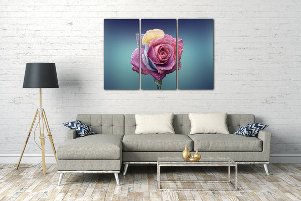 Leinwandbild Nahaufnahme Rose (hell-lila, blau, gelb) Hintergrund hell-grün