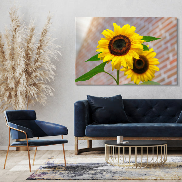 Leinwandbild Blumenbilder Nahaufnahme zwei Sonnenblumen Blick von unten