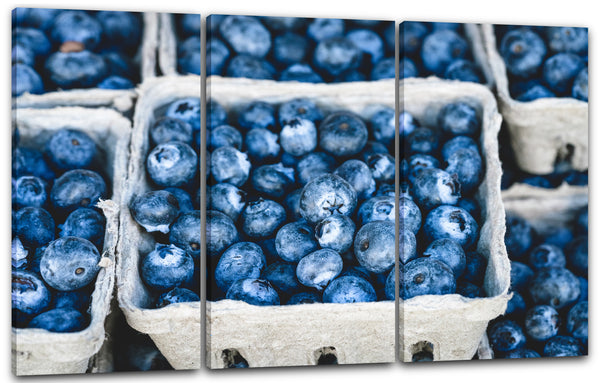 Leinwandbild Essensbilder Gemüse Obst Früchte Heidelbeeren in Pappschale