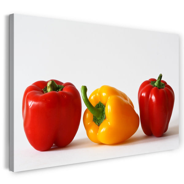 Leinwandbild Essensbilder Gemüse Obst rote und gelbe Paprika weißer Hintergrund