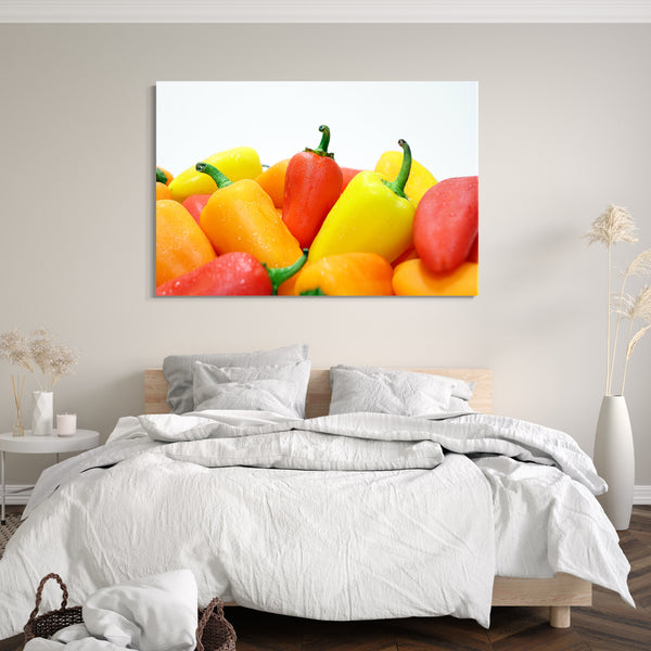 Leinwandbild Essensbilder Gemüse rot-gelbe Paprika vor weißem Hintergrund