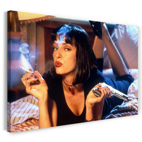 Leinwandbild Filmplakat Filmmotiv Pulp Fiction Uma Thurman auf Bett rauchend