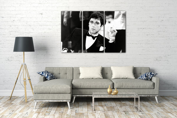 Leinwandbild Filmplakat Filmmotiv Scarface Tony Montana am Tisch sitzend Restaurant