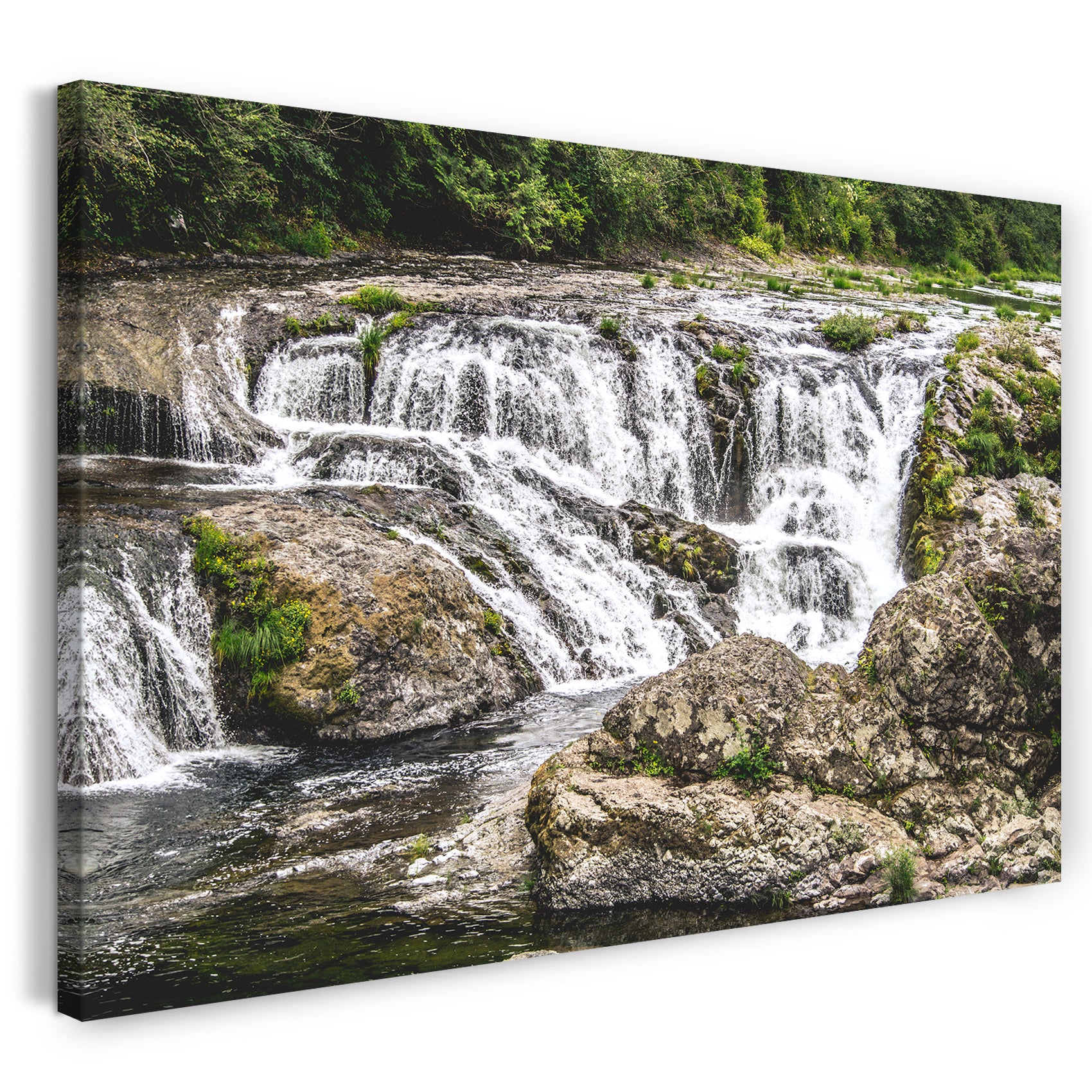 Leinwandbild kleiner Wasserfall in felsiger Landschaft vor Wald, Zimmer-Bild, Deko