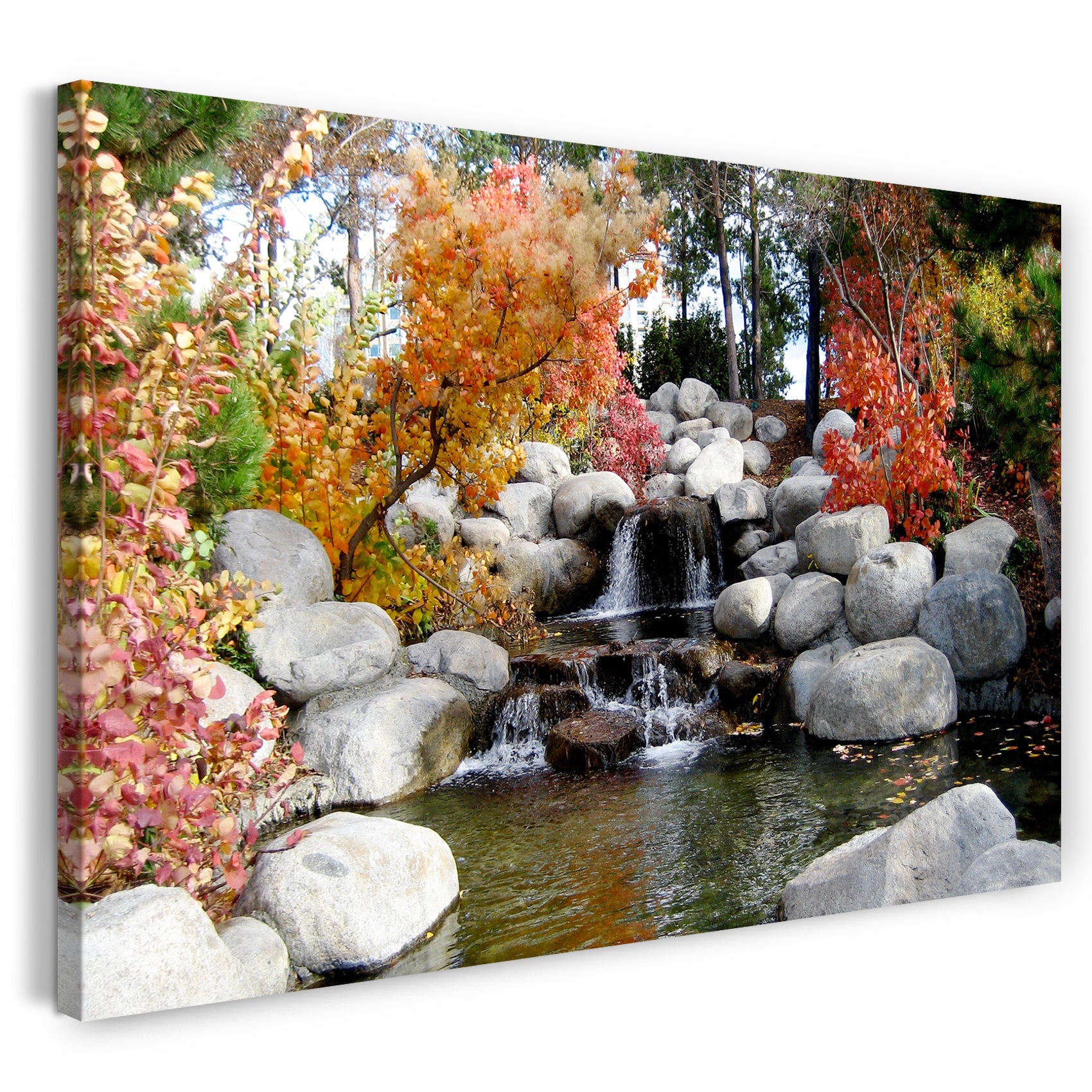 Leinwandbild Kleiner Wasserfall im Wald mit Herbstlaub auf Wasser, Wan –  Printed Paintings