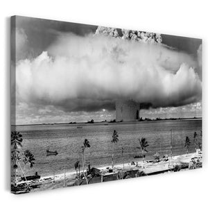 Leinwandbild War Krieg Explosion Atombombe Angriff fantasy shooter art black-white