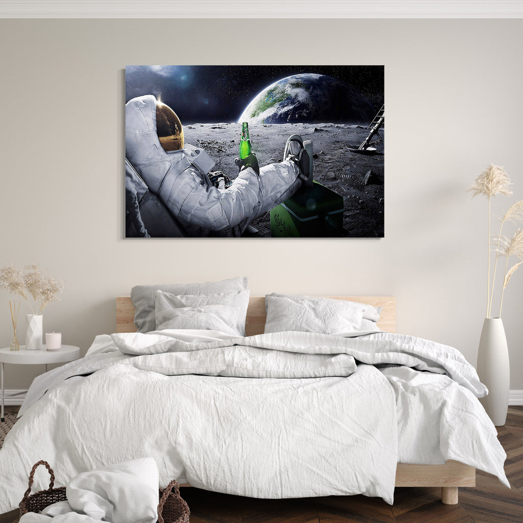 Astronaut trinkt Bier auf dem Mond hd